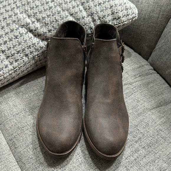 NWOT Sugar-Women's Tikki Brown Cowboy Ankle Bootie - Picture 2 of 10